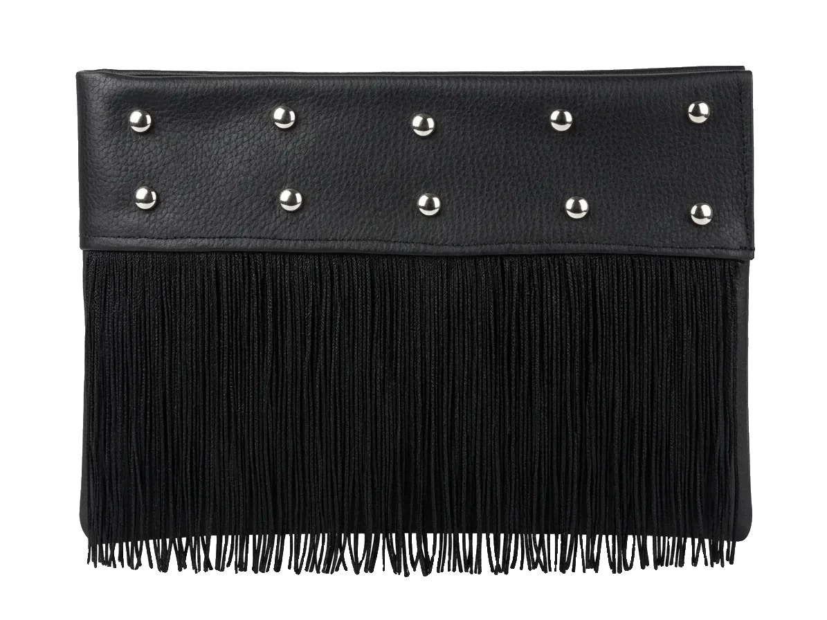 Bolso Nox negro de piel con flecos y tachuelas plateadas, hecho a mano